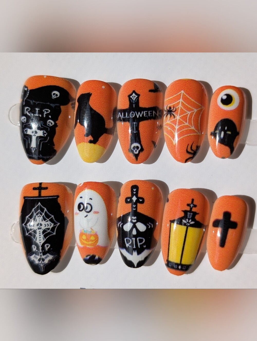 ❤️ 10pc Handmade Almond Halloween Press-On Premium Nails Size: Medium 2.0 #25